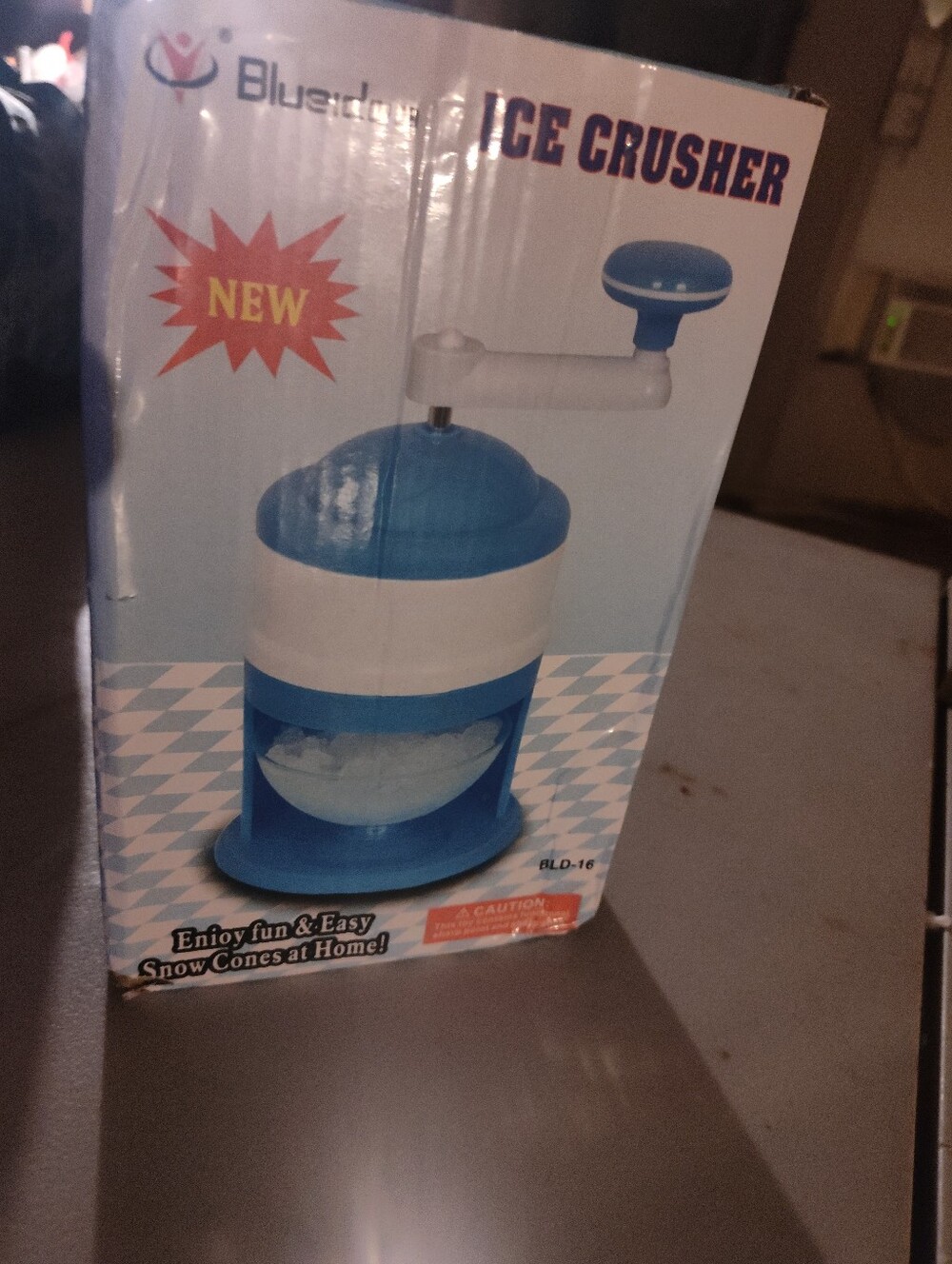 Blue Manual Ice Crusher for Home Snow Cones